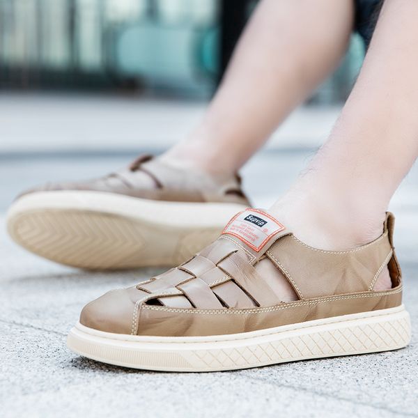 

2020 summer new men's sandals casual roman beach sandals summer leather breathable toe hollow leather shoes, Black