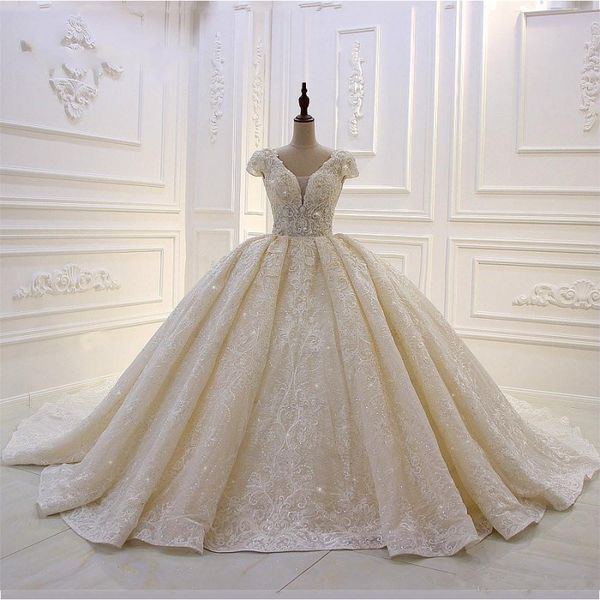 

2020 ladies luxury long train beaded lace ball gown wedding dress with short sleeves in dubai, White