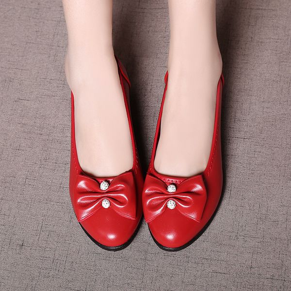 

spring autumn new women leather work shoes mothers fashion soft leisure single shoes comfortable large size ladies shoes, Black