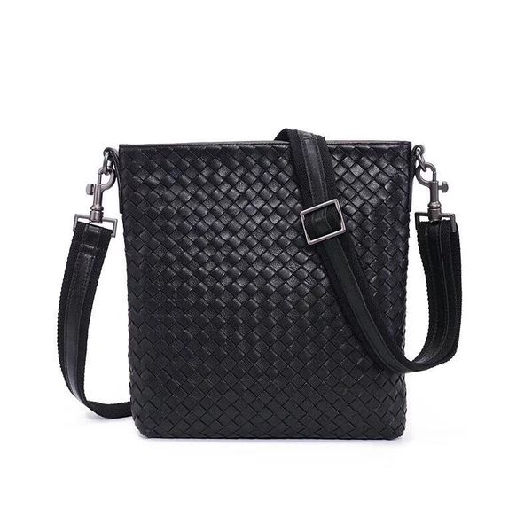 

elegant2019 genuine leather single shoulder package oblique satchel man full skin manual weave bag