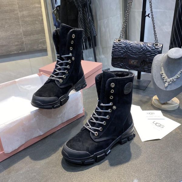 

snow boots women 2019 thick bottom rubber sole winter outdoor waterproof non-slip lace fashion wild middle tube martin boots 222, Black