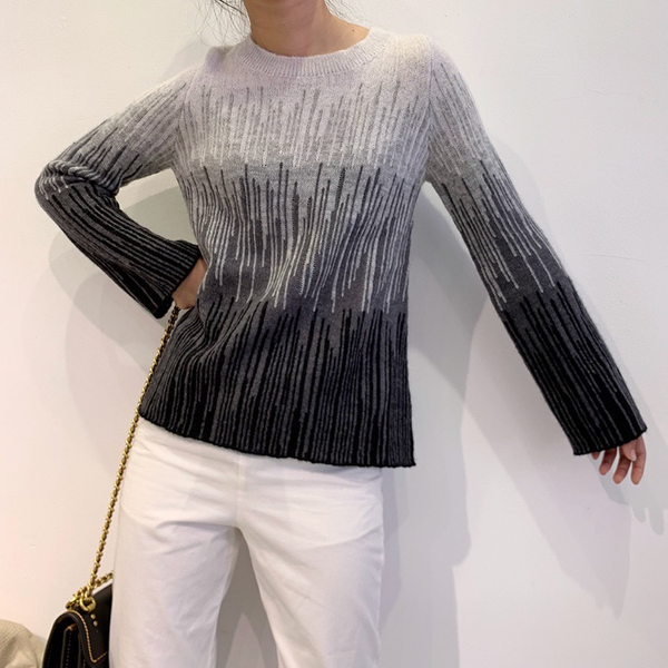 

women knitted sweater gradient o neck long sleeve soft mohair pullover sweater, White;black