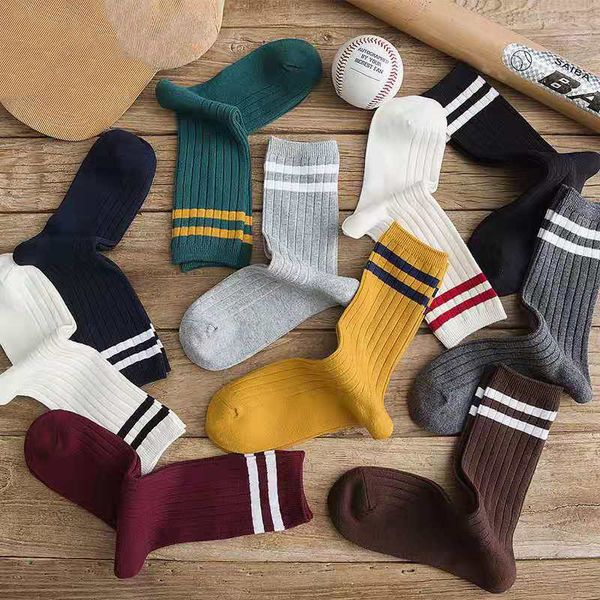 

4 pairs / lot women's striped tube socks japanese college style wild fashion comfortable pile of female socks, Black;white
