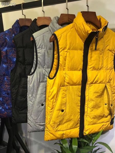 

fashion mens luxury vests polypropylene coat four colors zipper cardigan casual famous designer models men women outerwear ship, Black;white