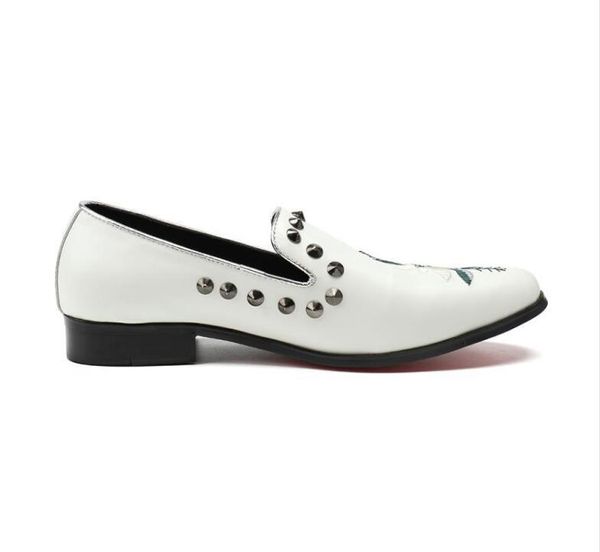 

New Genuine Leather Men Oxford Shoes rivets studded embroidery Casual Business Men shoes white Slip-on party office shoes