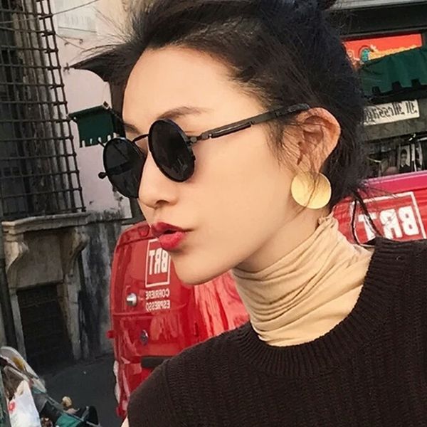 

sikygeum fashion trend punk round sunglasses women men brand designer retro steampunk mirrored sun glasses for young uv400 sm884, White;black