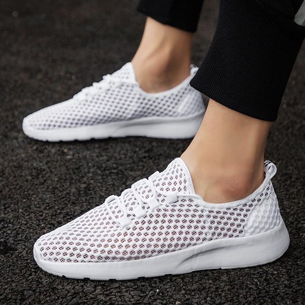 

big size lightweight men's running shoes summer man sport shoes mesh man sneakers breathable sports training white a690