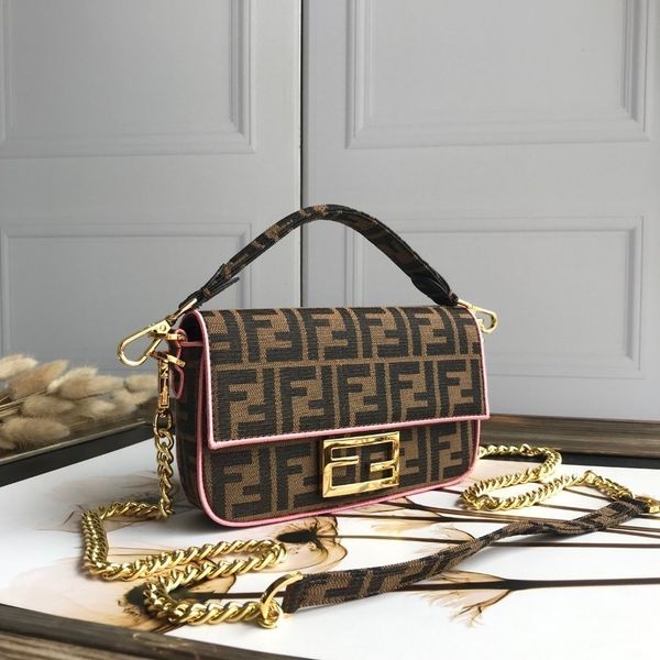 

fen new classic letter ladies tote bag chain shoulder strap lightweight wild bag for fashion size: 20*12*4cm, Black