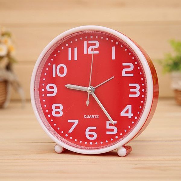 

5 inch candy-colored non-ticking portable alarm clock with night light