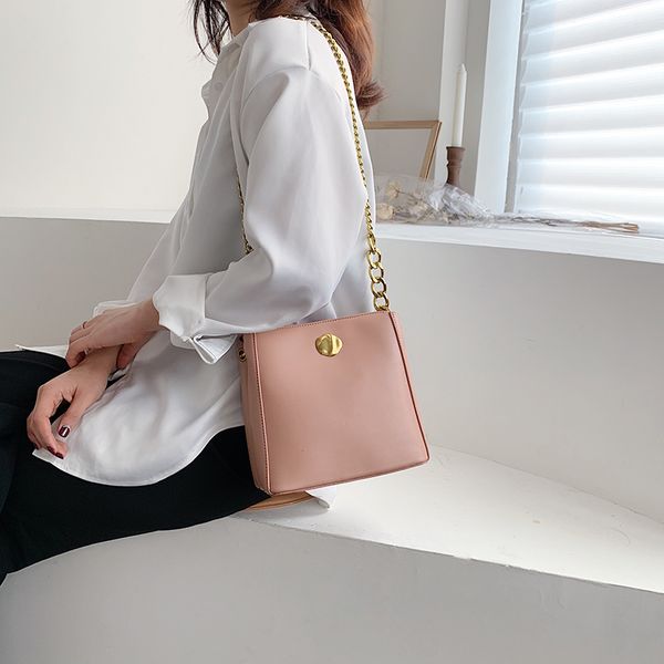 

2020 new women's bags wild cross-body portable women's bags business universal ins style