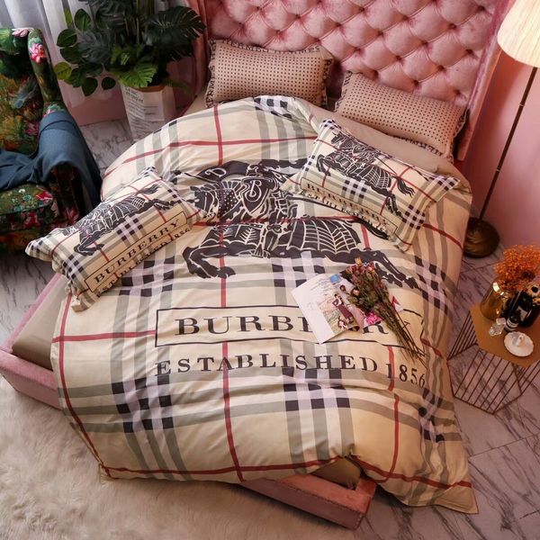 

Фирменный дизайн Classic BBR 4шт. Постельное белье высокого качества Luxury Soft Comfortab.