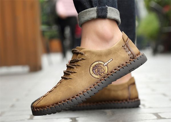 

2020 wholesale comfortable casual shoes men's wild flat shoes trendy fashion black brown yellow stitching casual shoes