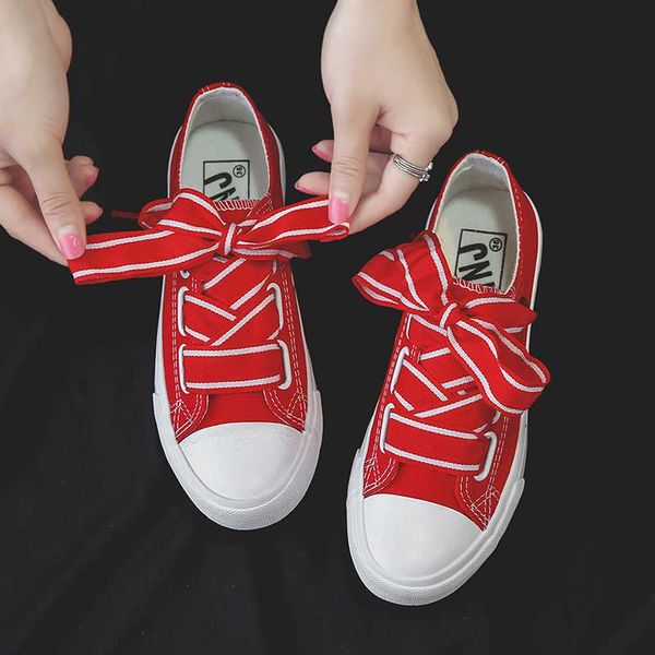 

Women Shoe 2019 Spring White Fashion Wide Ribbon Sneakers Lady Flat Shoe New Female Footware Comfortable Skate Shoes