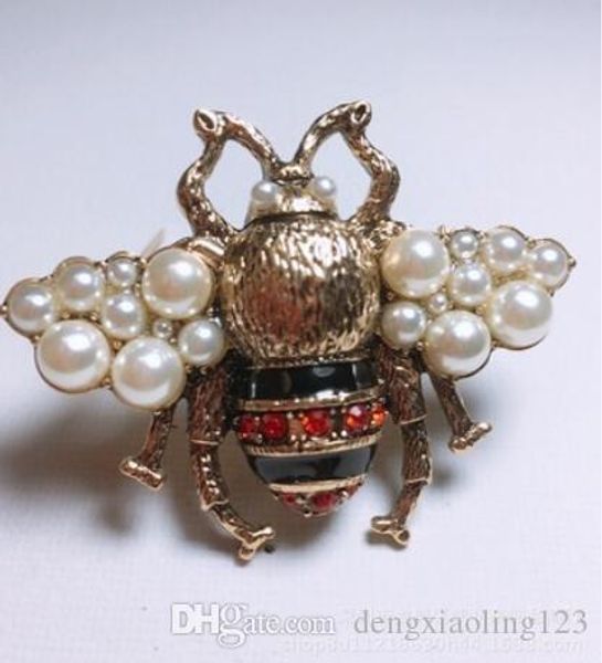 

brand designer retro crystal brooch vintage brand multicolor rhinestone suit lapel pin jewelry accessories6, Gray