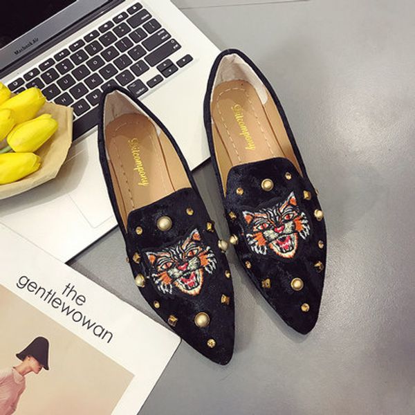 

women flat shoes casual slip on single cloth shoes lady loafer pointed toe fashion plus size espadrilles female footwear new, Black