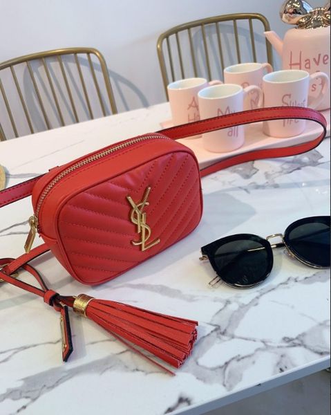 

Famou de igner brand new genuine leather lamb kin pocket wai t bag with chain belt black red