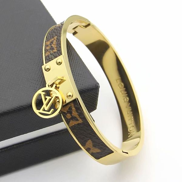 

2019 fa hion popular european and american jewelry brand de igner tainle teel tone bangle pave hiny cry tal bracelet