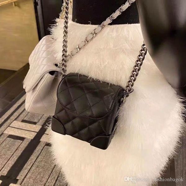 

women's shoulder bag classic fame will never be eliminated, to create a fine workmanship line of each sheep with imported hardware