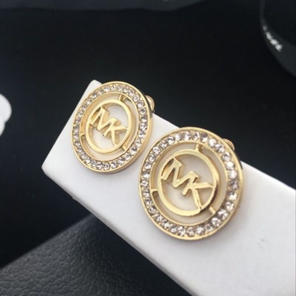 

Серьги-гвоздики в форме сердца в форме буквы M для женщин