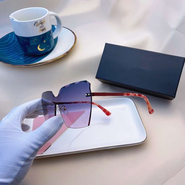 

summer designer sunglasses brand woman sunglasses beach womens glasses uv400 050802 5 color highly quality with box1, White;black