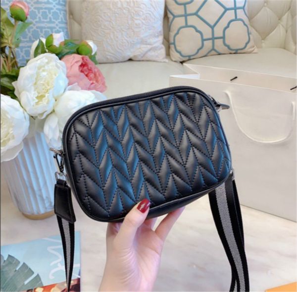 

designer handbag women shoulder bag cross body camera bag cfy20040813*