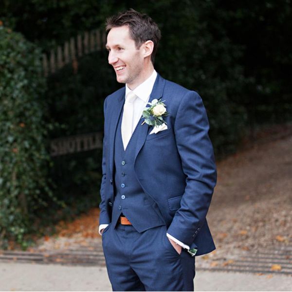 

шампанское свадебные мужские костюмы slim fit groom wear terno tuxedos 3pieces (куртка + брюки + жилет) дружки выпускные костюмы костюм homm, White;black