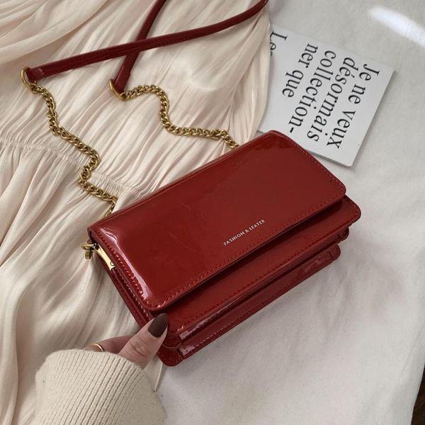 

2019 new fashion women's bag korean patent leather messenger bag chain shiny shoulder
