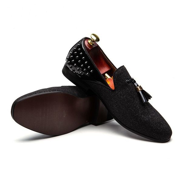 

vintage new men tassles flats moccasin gommino rivet driving shoes slip on casual shoes pointed toe summer comfortable loafers, Black