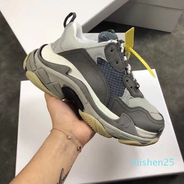 

paris 17fw fashion luxury designer women shoes dad shoes triple s 17fw sneakers for women spring street couples chaussures daddy shoes l25, Black