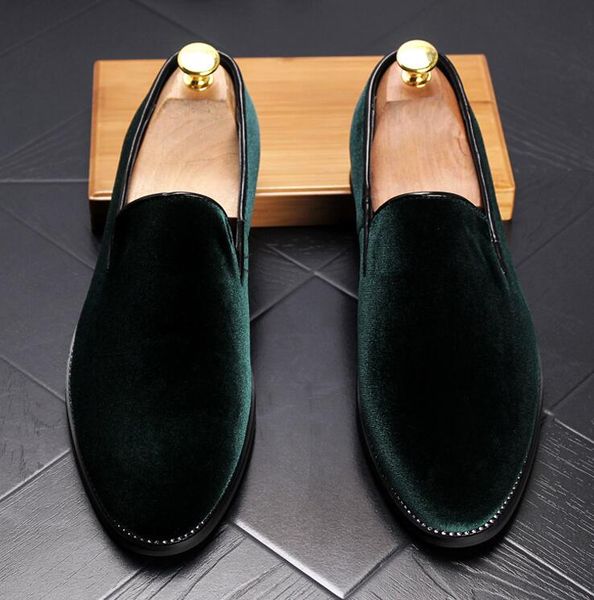 

новые 2020 velvet мужчины мокасины марка обуви купон на остроконечные toe партии свадебная обувь мужская мода мокасины черный зеленый красны, Black