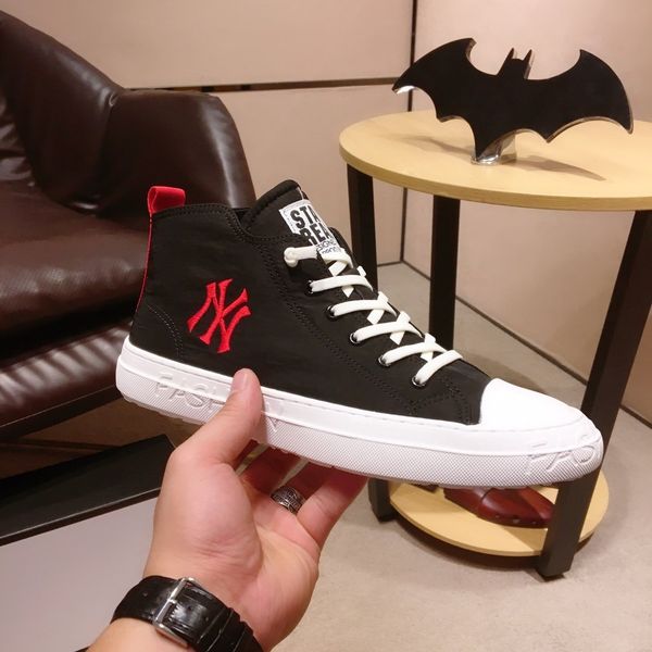 

2019 genuine leather new brand shoes with letters printed luxury designer shoes for men closed toe casual shoes, Black