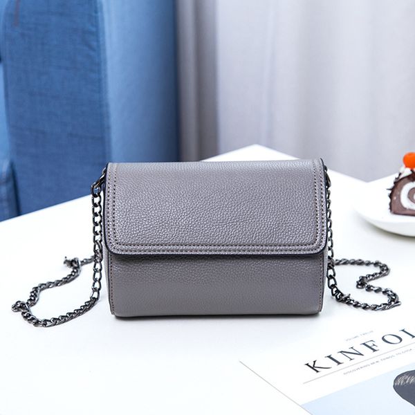 

fashion elegant style chain shoulder bag retro mini diagonal small square bag yoda