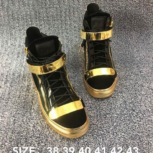 

2019 designer triple lovers luxury men/women shoes v selling dad sneakers platform commercial men shoes genuine real leather plate-forme, Black