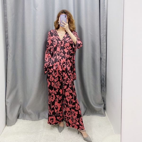 

spring women new sets clothing 2020 fashion vintage floral prints blouse shirt and elastic waist wide leg pant, White