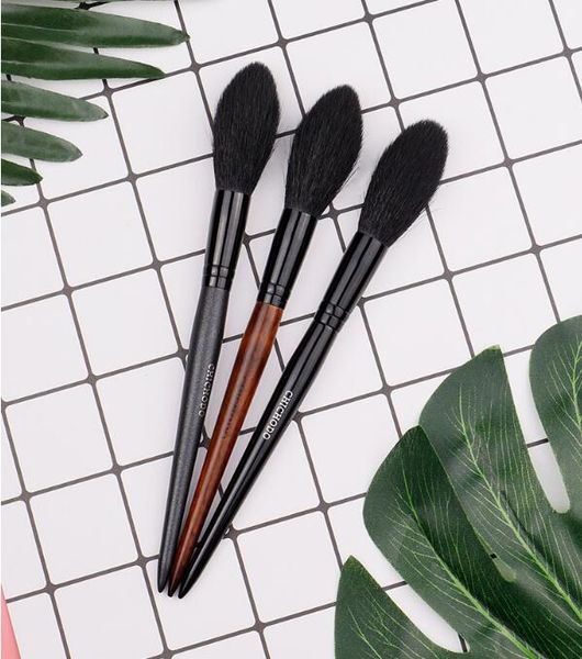 

animal hair wool high gloss blush brush makeup brush tool beauty