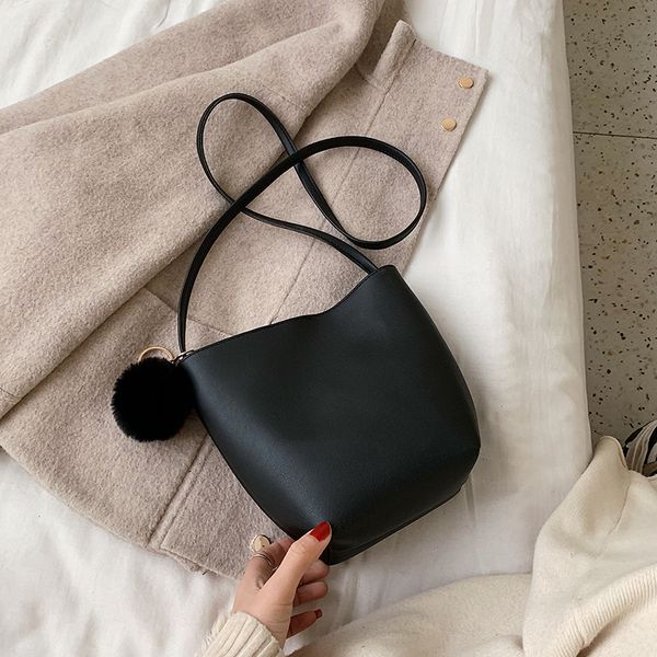 

pure color bucket bag ladies shoulder bag messenger 2019 new casual faux leather women with pendant