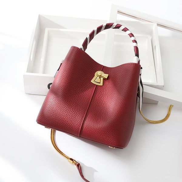

chain women's bag 2020 new ladies bucket bag leather shoulder messenger handbag
