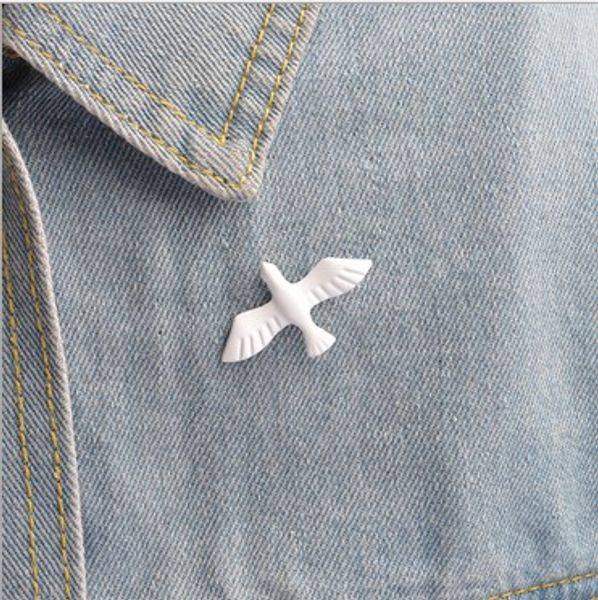 

pigeon pin brooches jewelry lapel hat handbag backpack pin tie tack resin lapel pin brooch, Gray