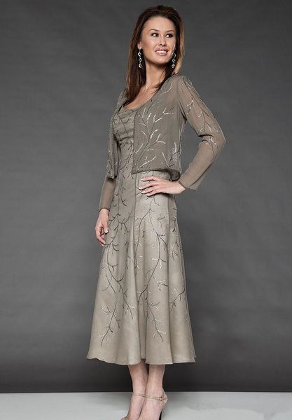 2020 Silber Chiffon Mutter der Braut Kleider Halbarm Spitze Tee Länge Hochzeitsgast Kleid Plus Size Formelle Abendkleider BC3180