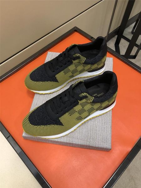 

2020 New shoes [Original Box] Fashion Stud Camouflage Sneakers Shoes Footwear Men Flats Luxury Designers Rockrunner Trainers Casual Shoes