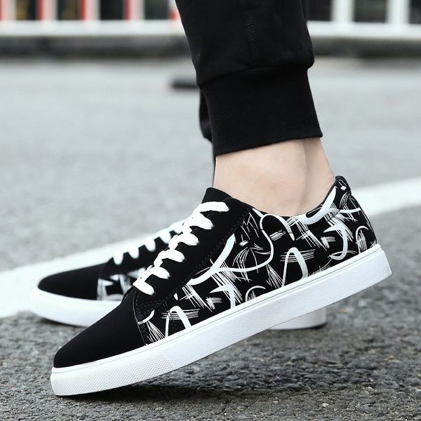 

2019 new classic designer men casual shoes fashion sneakers leather soft rubber men flats shoes white mens footwear, Black
