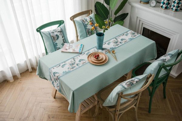 Pembeye Doyacaksiniz Eski Kanaviceli Ve Dantelli Masa Ortusu 265x140 Runner 140x48 Fiyati 350tl Nakis Kanavice Handmade Elsanatlari Kanavice Masa Ortuler