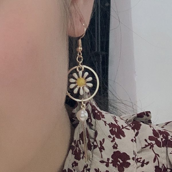 

korean style simple cute plumeria gold color earrings for women student temperament personality daisy wild earrings for female, Golden;silver