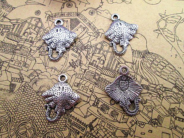 

90pcs- stingray charms antique tibetan silver stingray charms pendants 15x17mm, Bronze;silver