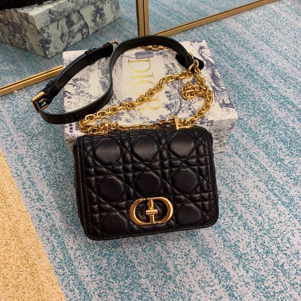 

new classic lady's handbag 7a high-end custom quality handbag fashion business casual style gold metal accessories with long shoulder s