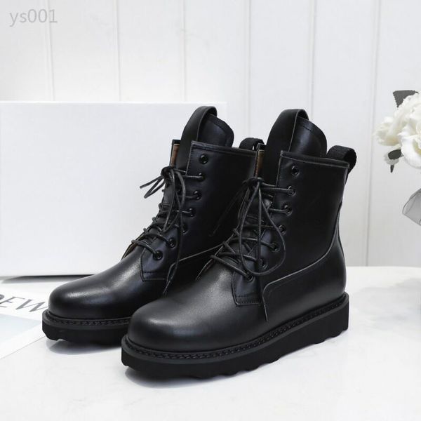 

2019 autumn and winter new white martin boots female british style luxury wild thick bottom round head lace-up motorcycle boots, Black