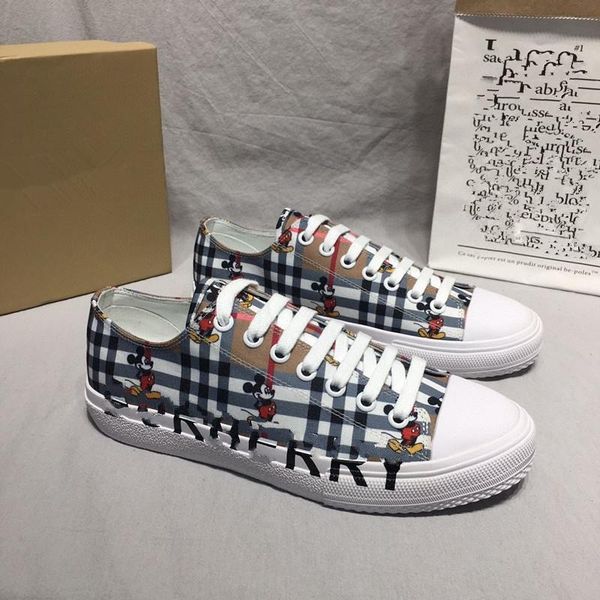 

new triple s sneakers men women running shoes fashion boots sports sneakers woman's training sneakers shoes mjk03, Black