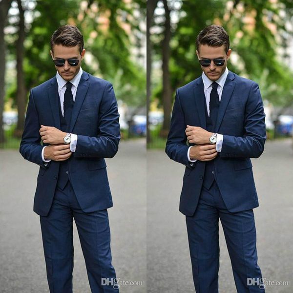 2019 Smoking da sposa di moda 3 pezzi Nuovo design Cool blu scuro Abiti da sposo Groomsmen Abiti da sposa Abiti da uomo (giacca + pantaloni + gilet)