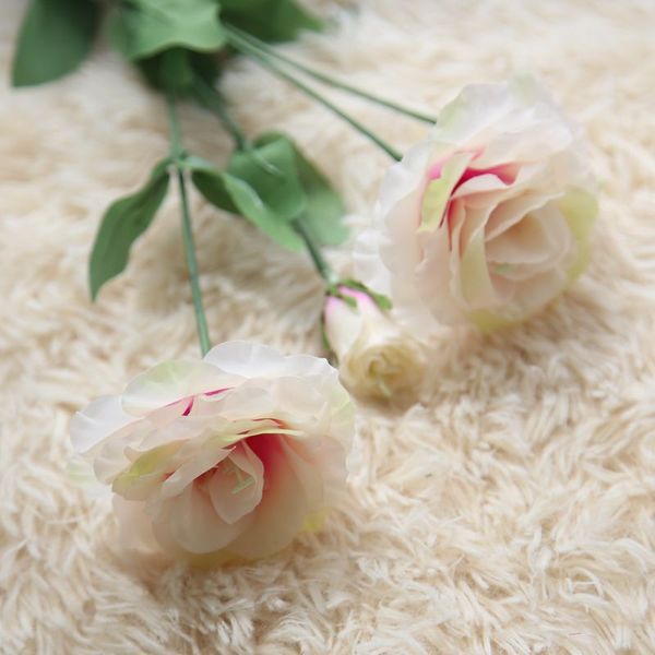 6Pcs / lot Avrupa Yapay Çiçek Buket 3 Başkanları Sahte Eustoma Gradiflorus Lisianthus Noel Düğün Ev Dekoratif