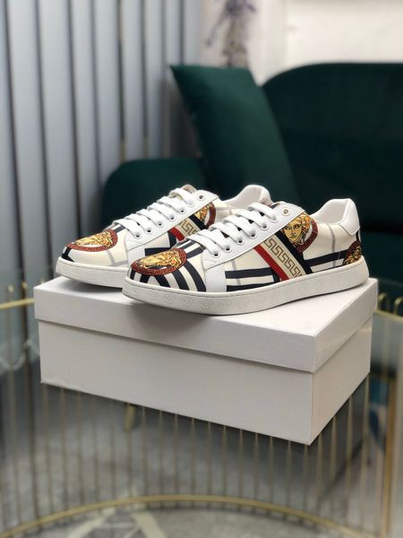 

2020 season four new style non-slip resistant leather color matching men's shoes fashion wild printing low-basketball running shoes3, Red;white